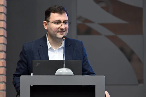 Fərid Qayıbov idman federasiyalarının nümayəndələri ilə növbəti görüşünü keçirib