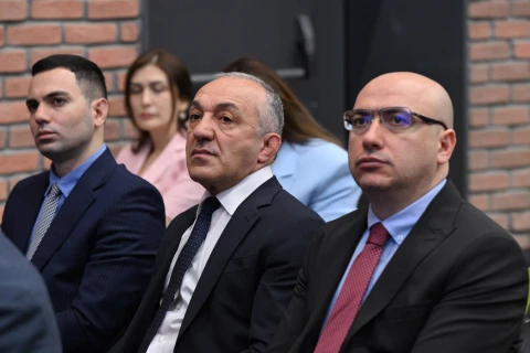 Fərid Qayıbov idman federasiyalarının nümayəndələri ilə növbəti görüşünü keçirib