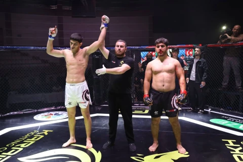 İdmançılarımız MMA üzrə peşəkar döyüş gecəsində uğurla çıxış ediblər