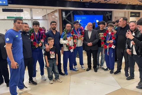 Uşuçularımız Avropa çempionatından 15 medalla Vətənə qayıdıblar - FOTO