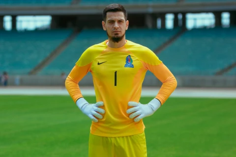 Bundesliqada çıxış edən ilk azərbaycanlı futbolçu: “Qızımı idmana qoymaram” - MÜSAHİBƏ + FOTO