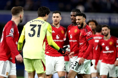 “Mançester Yunayted” yayda beş futbolçu transfer etmək istəyir
