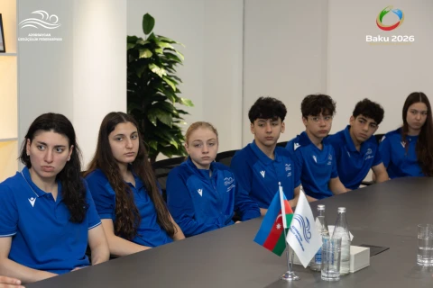 ASF-nin vitse-prezidenti üzgüçülük üzrə milli komanda ilə görüşüb