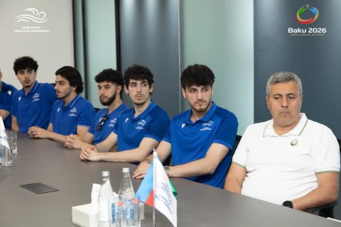 ASF-nin vitse-prezidenti üzgüçülük üzrə milli komanda ilə görüşüb