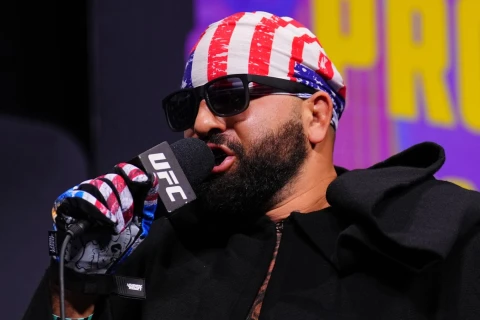 Məğlubedilməz UFC çempionu Həmzət Çimayevi döyüşə çağırıb