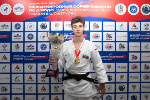 Cüdoçularımızdan Xabarovskda iki medal - FOTO