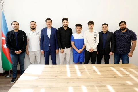Milli Paralimpiya Komitəsində paralimpiyaçılarla görüş - FOTO