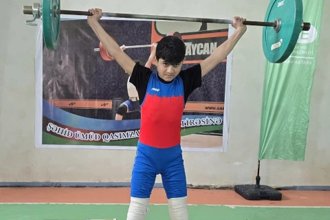 Bölgələrdə ağırlıqqaldırma üçün yeni imkanlar yaradılır