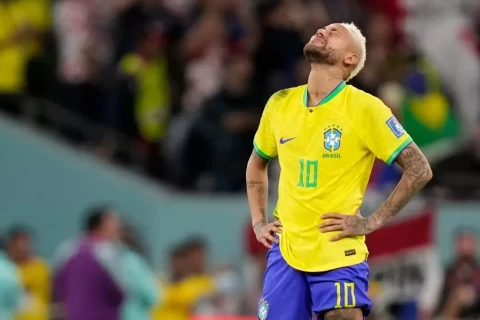 Neymar DÇ-2026 ərəfəsində zədələndi
