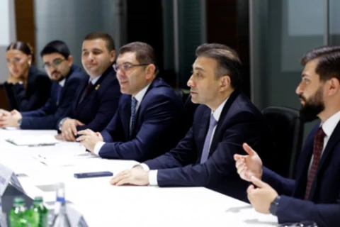Dünya çempionatında medal qazanan deflimpiyaçılarla görüş keçirilib