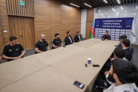 Federasiya prezidenti Avropa çempionatından əvvəl millinin üzvləri ilə görüşüb