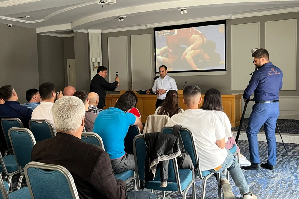Beynəlxalq Güləş Günü münasibətilə Şamaxıda jurnalistlər üçün seminar keçirilib