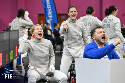 Сборная Азербайджана по фехтованию заняла шестое место на Кубке мира - ФОТО