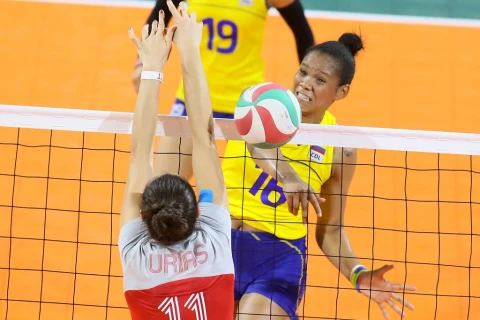 “Azərbaycanda qonaqlara münasibət mətbəxdən də hiss olunur” - Kolumbiyalı voleybolçunun İDMAN.BİZ-ə MÜSAHİBƏSİ