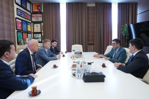 Fərid Qayıbov Miroslav Kroquletsi qəbul edib