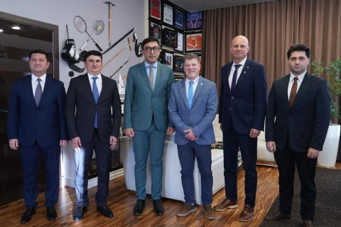 Fərid Qayıbov Miroslav Kroquletsi qəbul edib