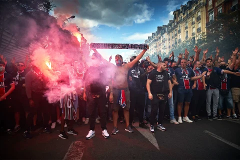 Paris bans PSG victory parade