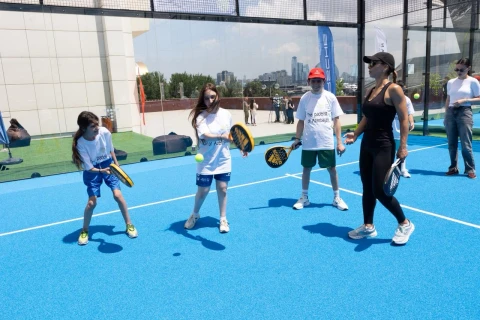 Fiziki imkanları məhdud uşaqlar üçün padel tədbiri keçirilib
