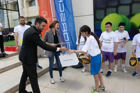 Fiziki imkanları məhdud uşaqlar üçün padel tədbiri keçirilib