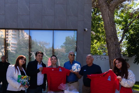 “İmişli” PFK futbol veteranlarını bayram münasibətilə sevindirib