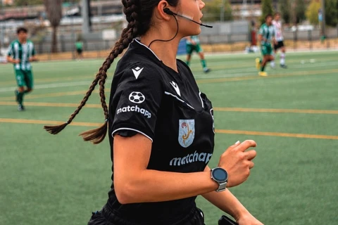 Spanish referee Alarcon says players contact her on social media after matches