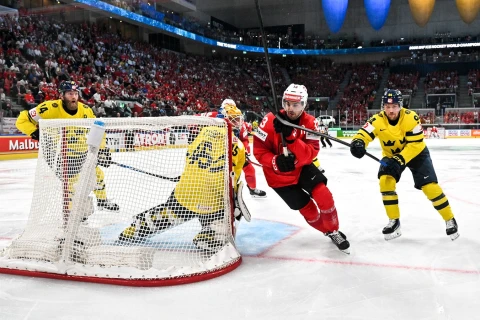 Hokkey üzrə dünya çempionatında yarımfinal cütlükləri məlum olub