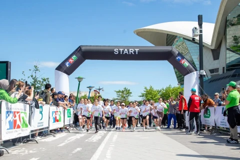 В Баку прошел детский спортивный фестиваль по легкой атлетике KidsRunFest - ФОТО
