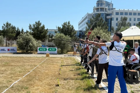 Kamandan oxatmada ölkə birinciliyi başladı - FOTO
