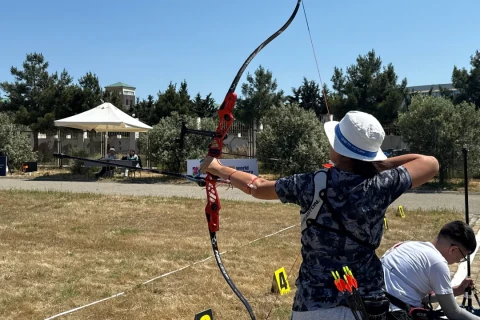 Kamandan oxatmada ölkə birinciliyi başladı - FOTO