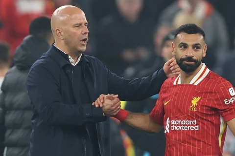 Salah Slotun qovulmasından sonra agentini təcili görüşə dəvət edib