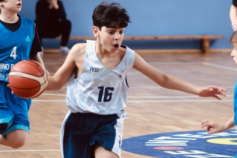 U-12 basketbol millimiz ilk turnirini başa vurdu - FOTO