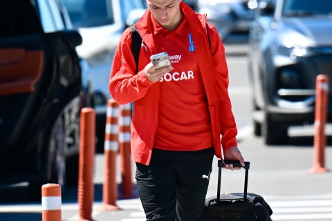 Futbol üzrə Azərbaycan millisi Avstriyaya yola düşüb - FOTO