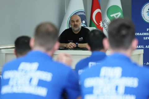 Bakıda voleybol məşqçiləri üçün beynəlxalq kurs keçirilir - FOTO