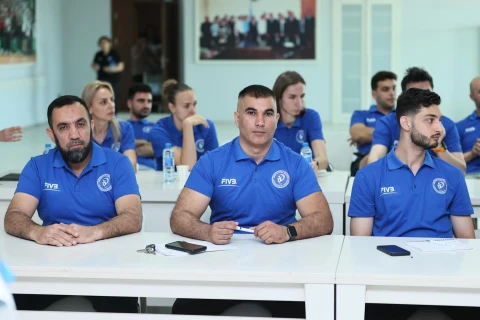 Bakıda voleybol məşqçiləri üçün beynəlxalq kurs keçirilir - FOTO