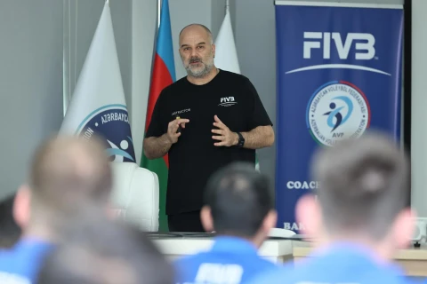 Bakıda voleybol məşqçiləri üçün beynəlxalq kurs keçirilir - FOTO