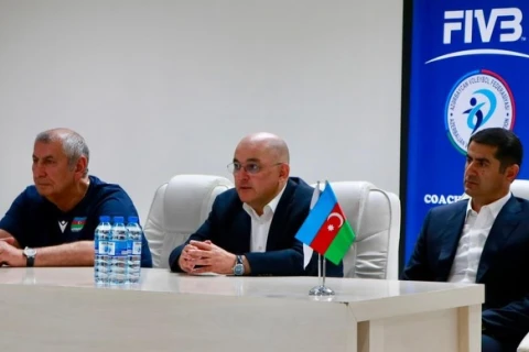 Şahin Bağırov FIVB seminarının iştirakçıları ilə görüşüb - FOTO