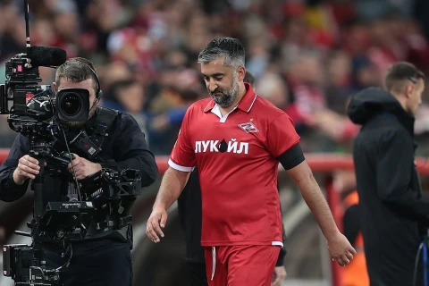 Aleksandr Səmədov “Fakel”dən ayrılır