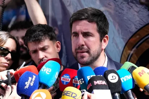 Rikelme: “Barselona”da 12 oyunçu oynayır, çünki hakim onların tərəfindədir”
