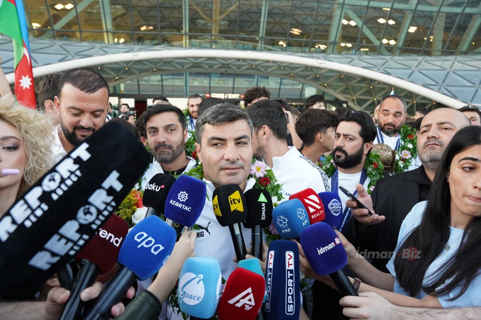 İkiqat Avropa çempionu olan minifutbol millimiz vətəndə!