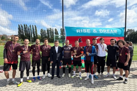 Brüsseldə ənənəvi beynəlxalq “Suqovuşan” minifutbol turniri keçirilib