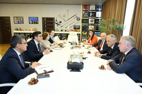 Azərbaycanla Serbiya arasında idman sahəsində əməkdaşlıq müzakirə edilib
