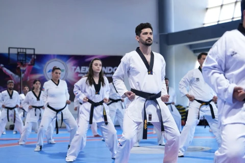Abşeronda taekvondo üzrə məşqçilik seminarı keçirilib - FOTO