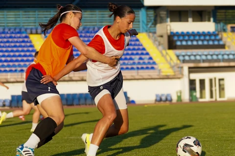 Qadın futbol millimiz Şimali Makedoniya matçına hazırlaşır - FOTO