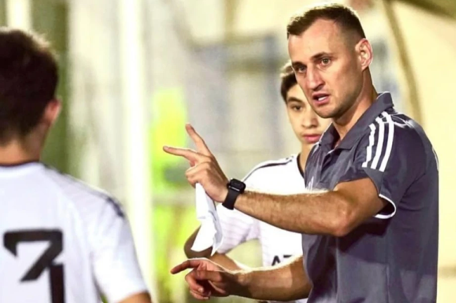 “Qarabağ” Maksim Medvedev və daha iki mütəxəssislə müqaviləni yeniləyib