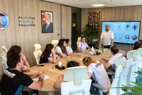 Güləşçilər üçün antidopinq maarifləndirici seminar təşkil olunub - FOTO