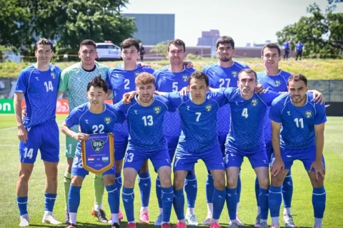 Игроков сборной Узбекистана подвергли жесткому досмотру в Нью-Йорке