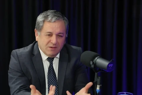 Fikrət Adıgözəlli: “Həmin reportajdan sonra üç ay müalicə olundum”