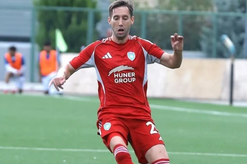 “Turan Tovuz” serbiyalı oyunçu ilə yollarını ayırıb