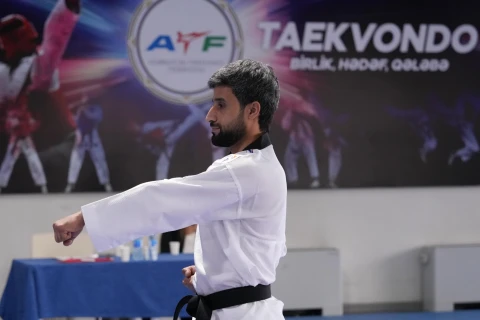 50 taekvondoçu dan dərəcəsi uğrunda imtahan verib - FOTO