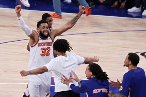 New York stage historic comeback to move one win away from NBA title